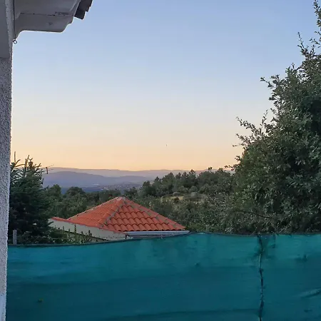 Casa Rural Ferli * Navahondilla
