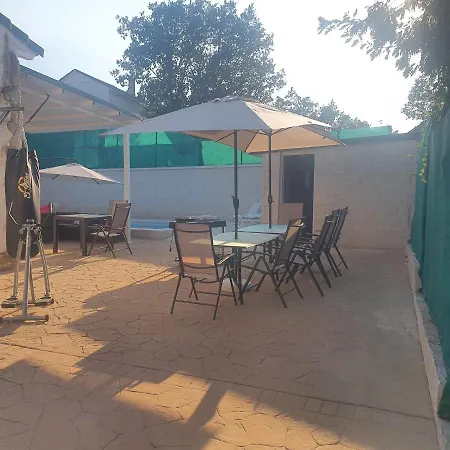 Casa Rural Ferli * Navahondilla